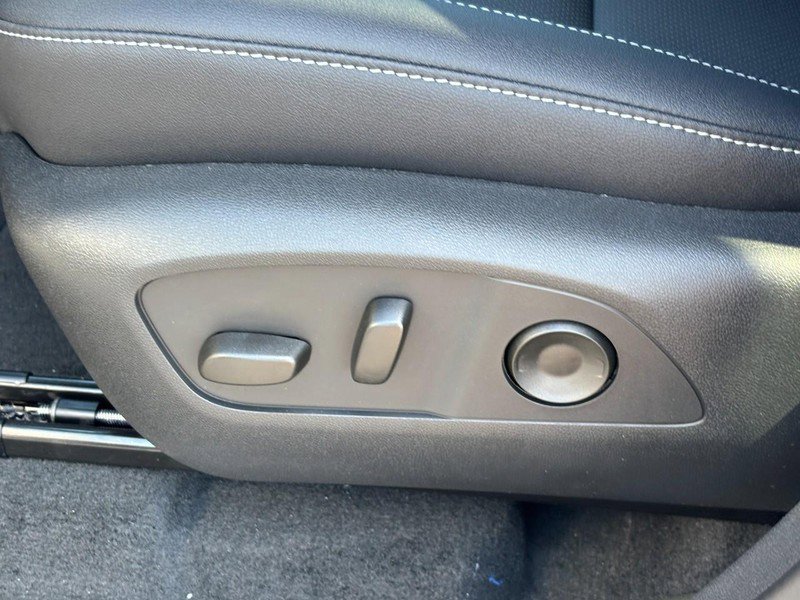 New 2026 Chevrolet Traverse LT w/ Midnight/Sport Edition image 11