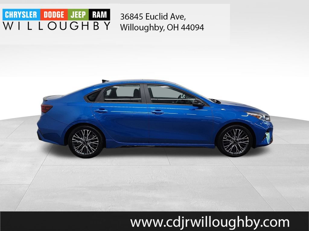Used 2023 Kia Forte GT-Line w/ GT-Line Premium Package FWD image 4