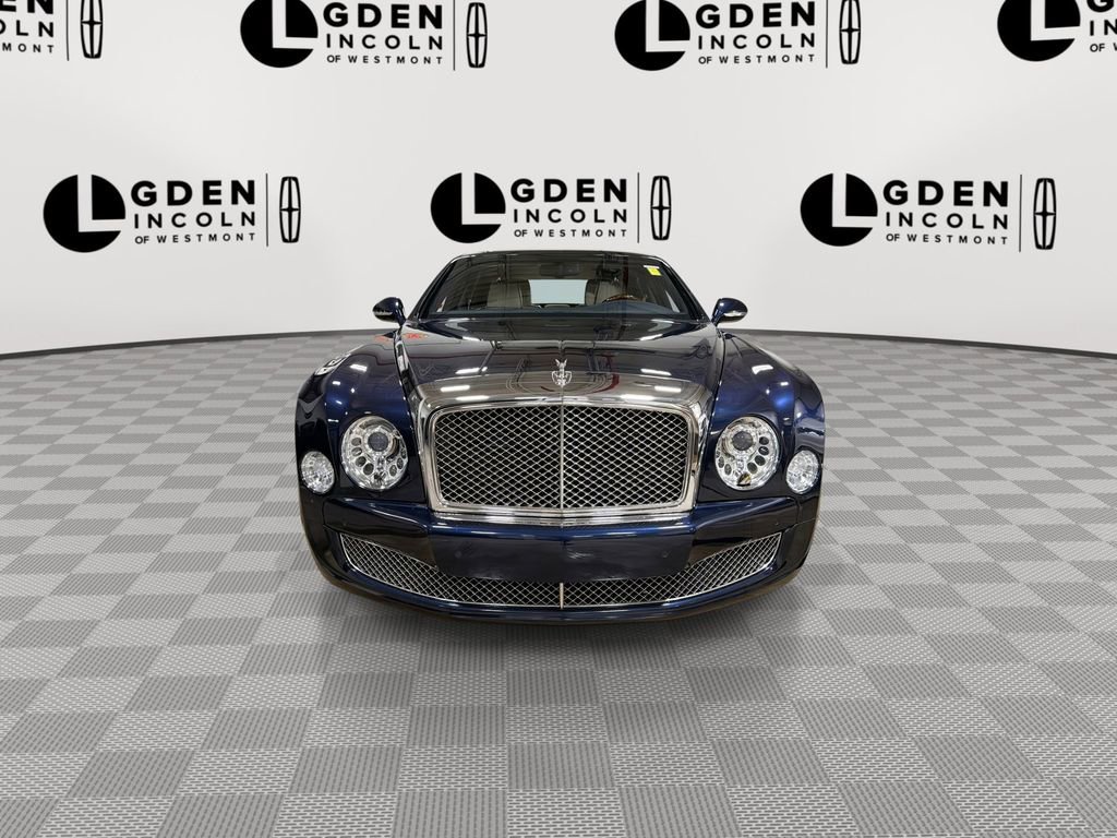 Used 2016 Bentley Mulsanne image 3