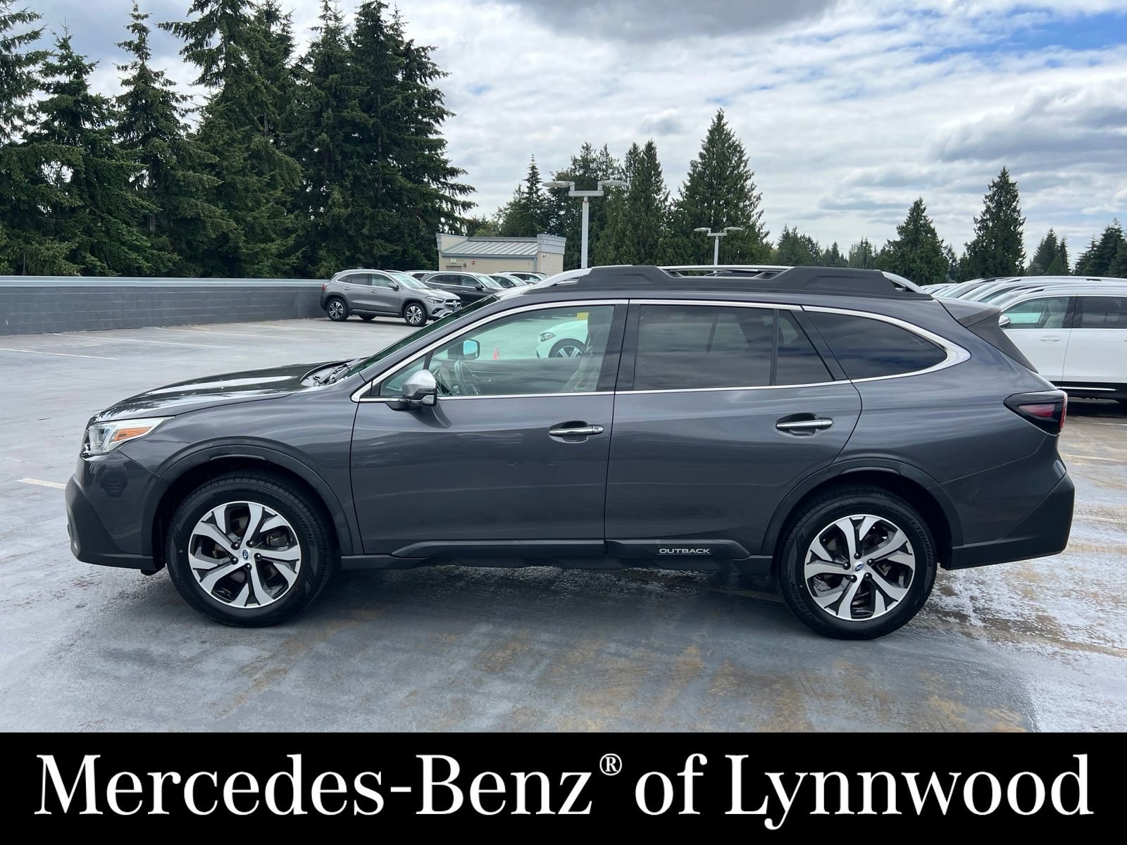 Used 2020 Subaru Outback Touring XT AWD/4WD image 6