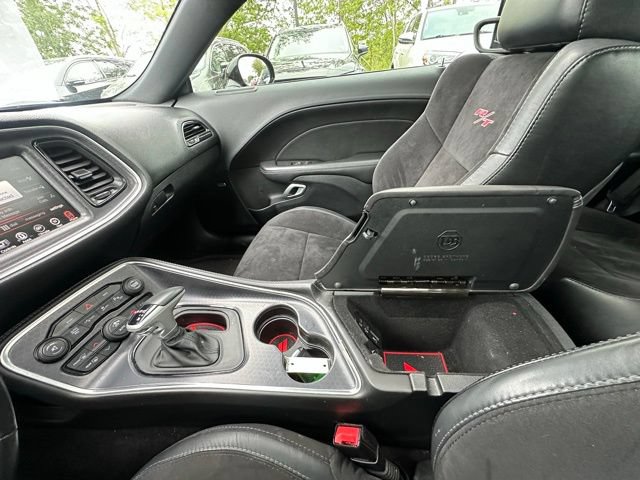 Used 2016 Dodge Challenger R/T Scat Pack w/ Leather Interior Group RWD image 29