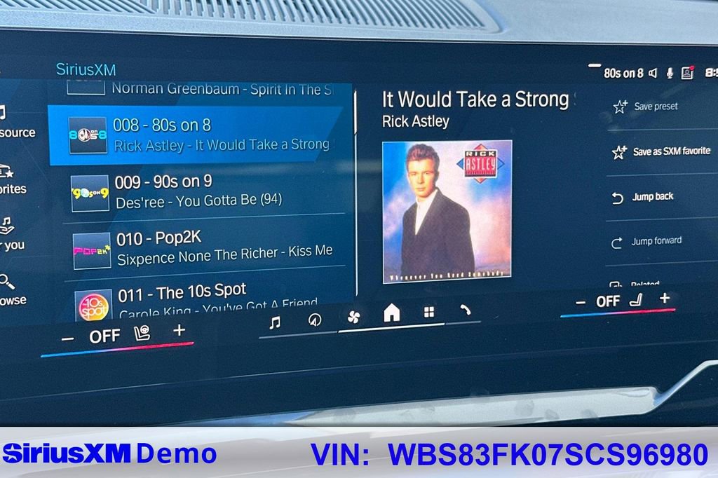 Used 2025 BMW M5 w/ Carbon Package image 34