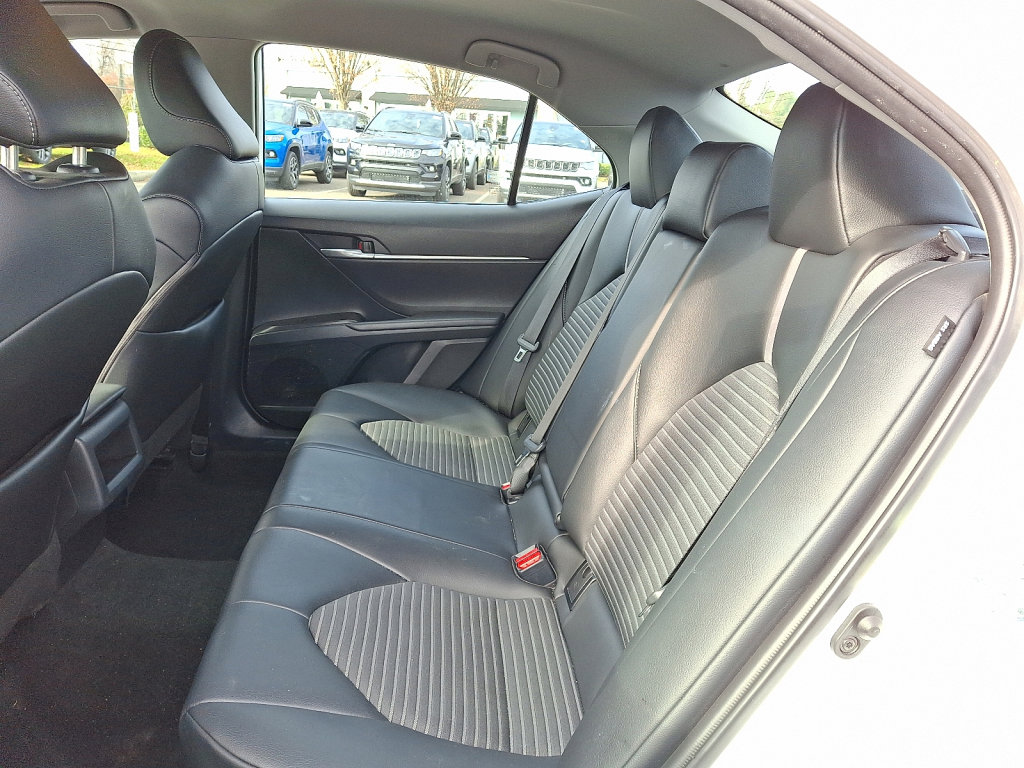 Used 2023 Toyota Camry SE image 20