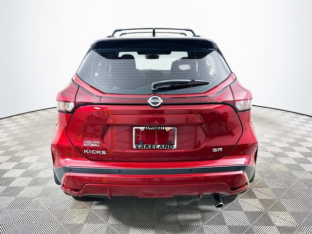 Used 2021 Nissan Kicks SR w/ Interior Electronics Package FWD image 4