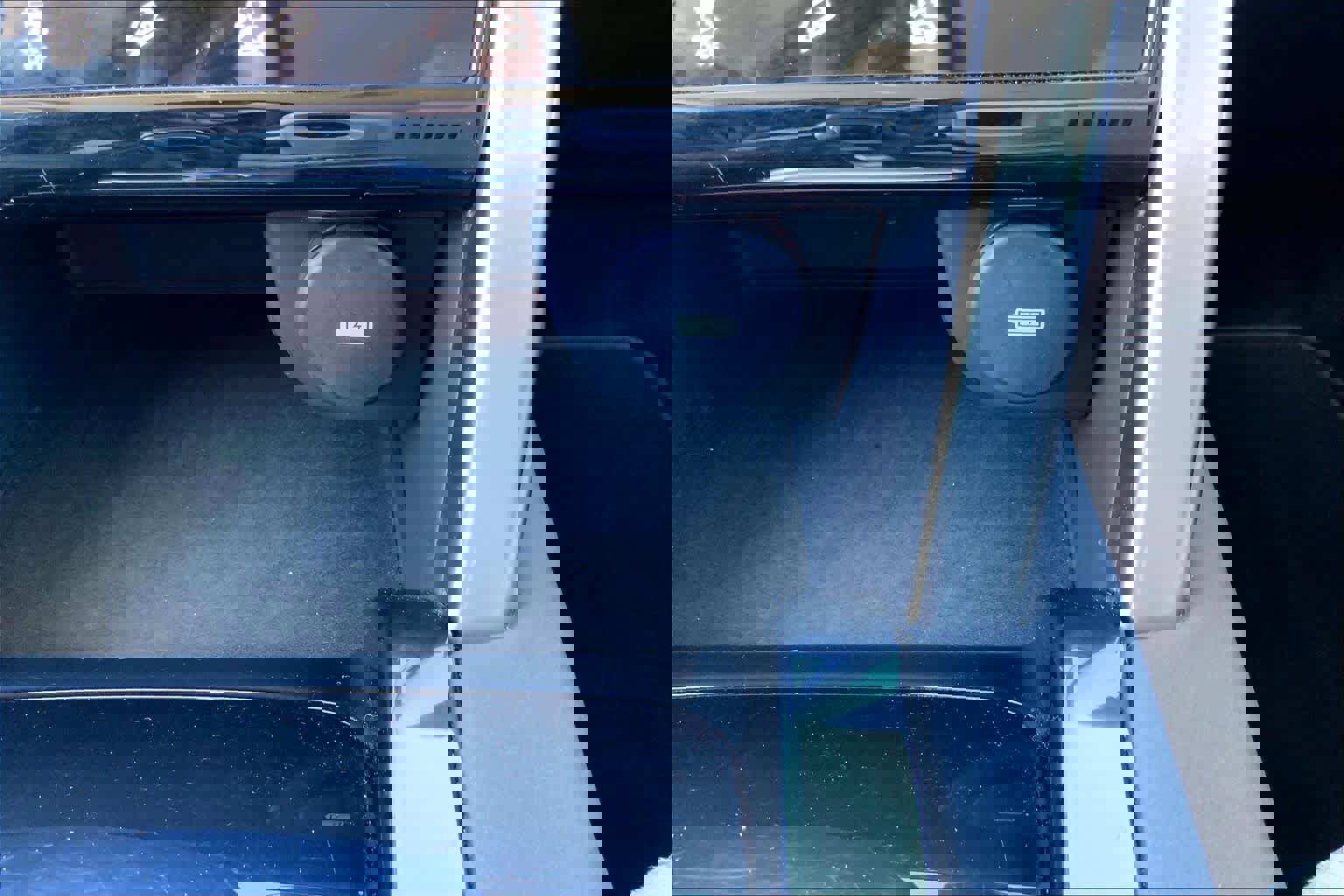 Used 2020 Land Rover Discovery Sport SE image 32