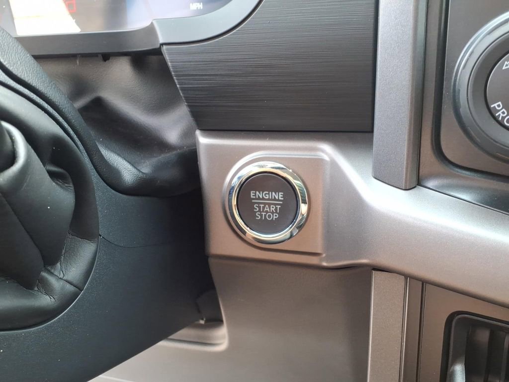 Used 2025 Ford F150 XLT w/ Equipment Group 302A MID image 26