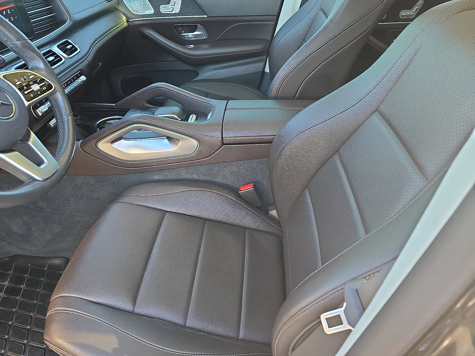 Used 2020 Mercedes-Benz GLS 450 4MATIC image 10