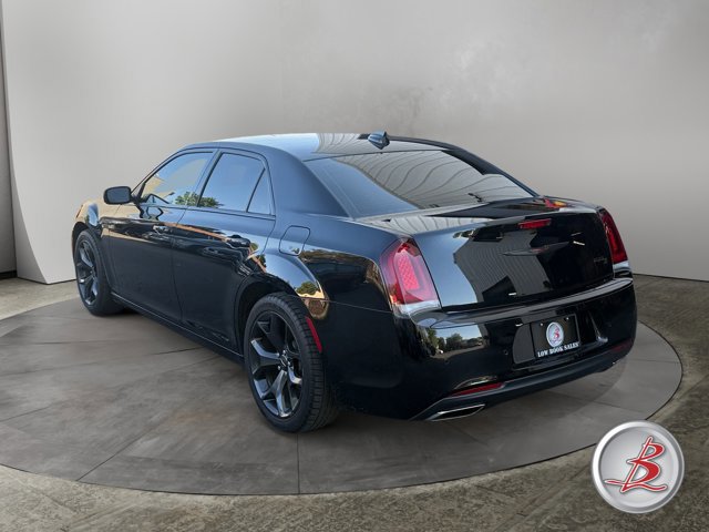 Used 2021 Chrysler 300 S RWD image 3