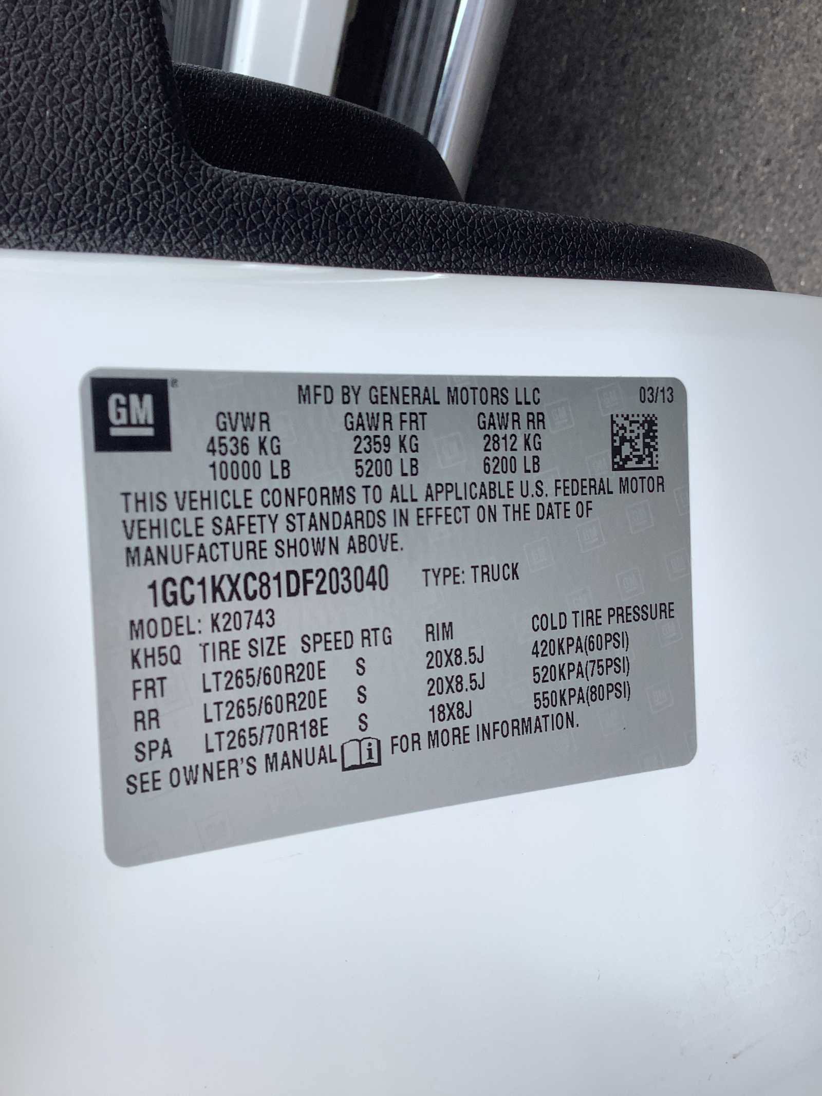 Used 2013 Chevrolet Silverado 2500 LT w/ Custom Sport Truck Package image 21