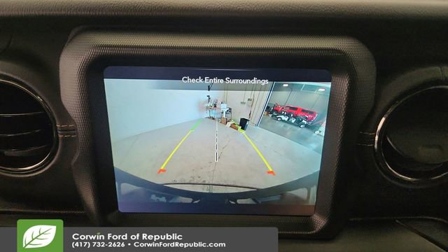 Used 2022 Jeep Wrangler Unlimited Sahara image 19