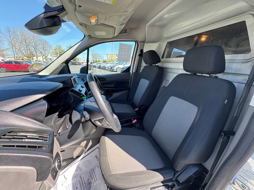 Used 2022 Ford Transit Connect XL image 17