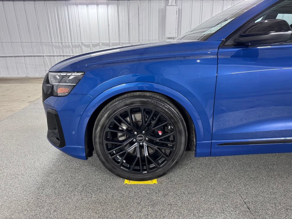 Used 2024 Audi SQ8 Premium Plus AWD/4WD image 16