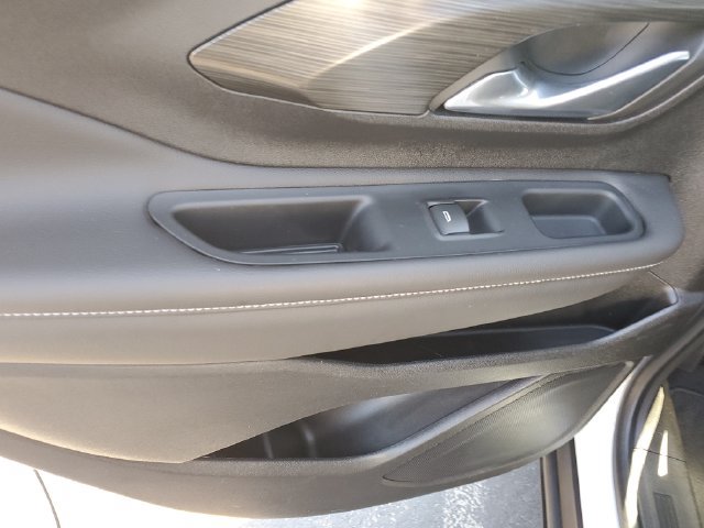 Used 2022 GMC Terrain SLE FWD image 15