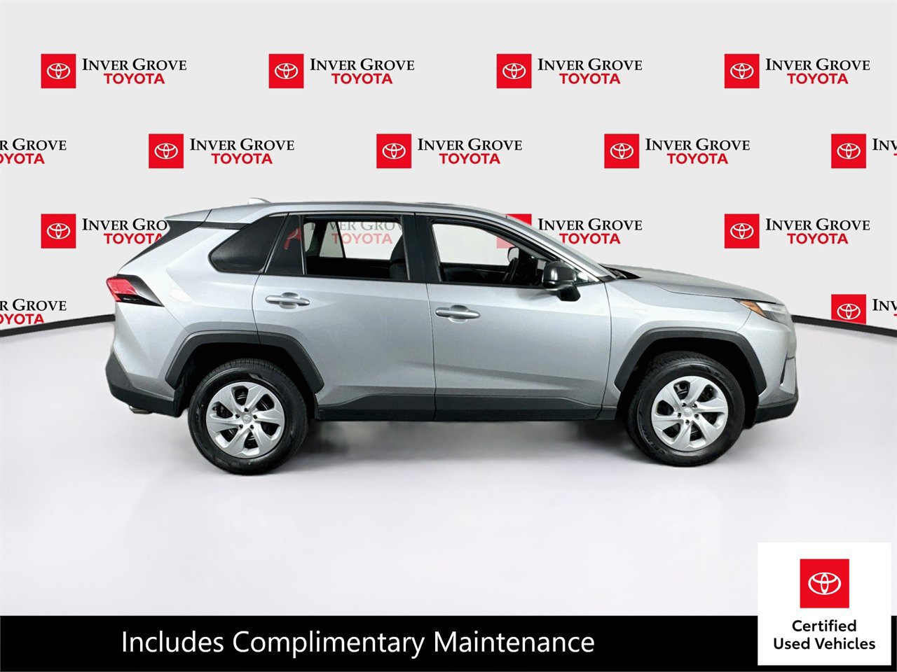 Certified 2025 Toyota RAV4 LE AWD/4WD image 4