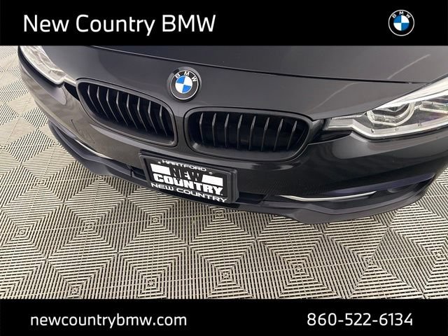 Used 2018 BMW 330i xDrive Sedan AWD/4WD image 8