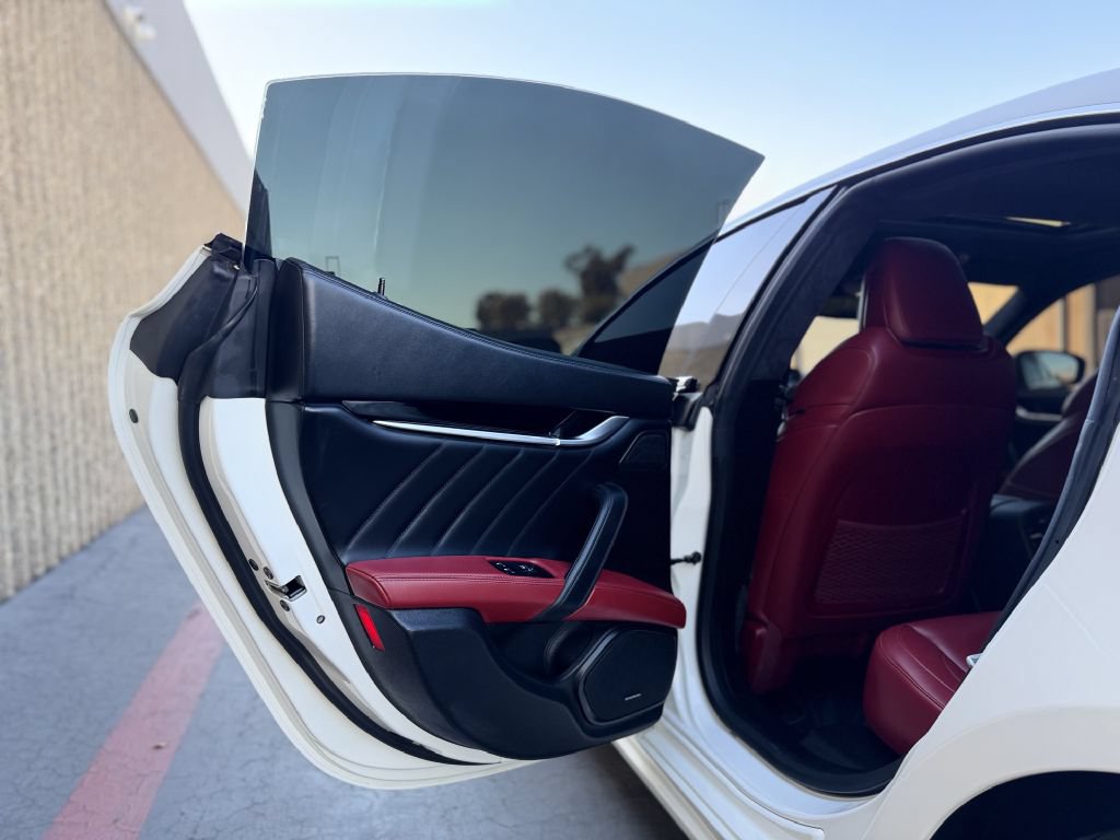 Used 2023 Maserati Ghibli Modena RWD image 15