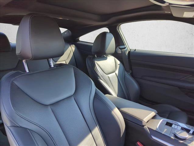 Used 2024 BMW 430i Coupe w/ Premium Package RWD image 25