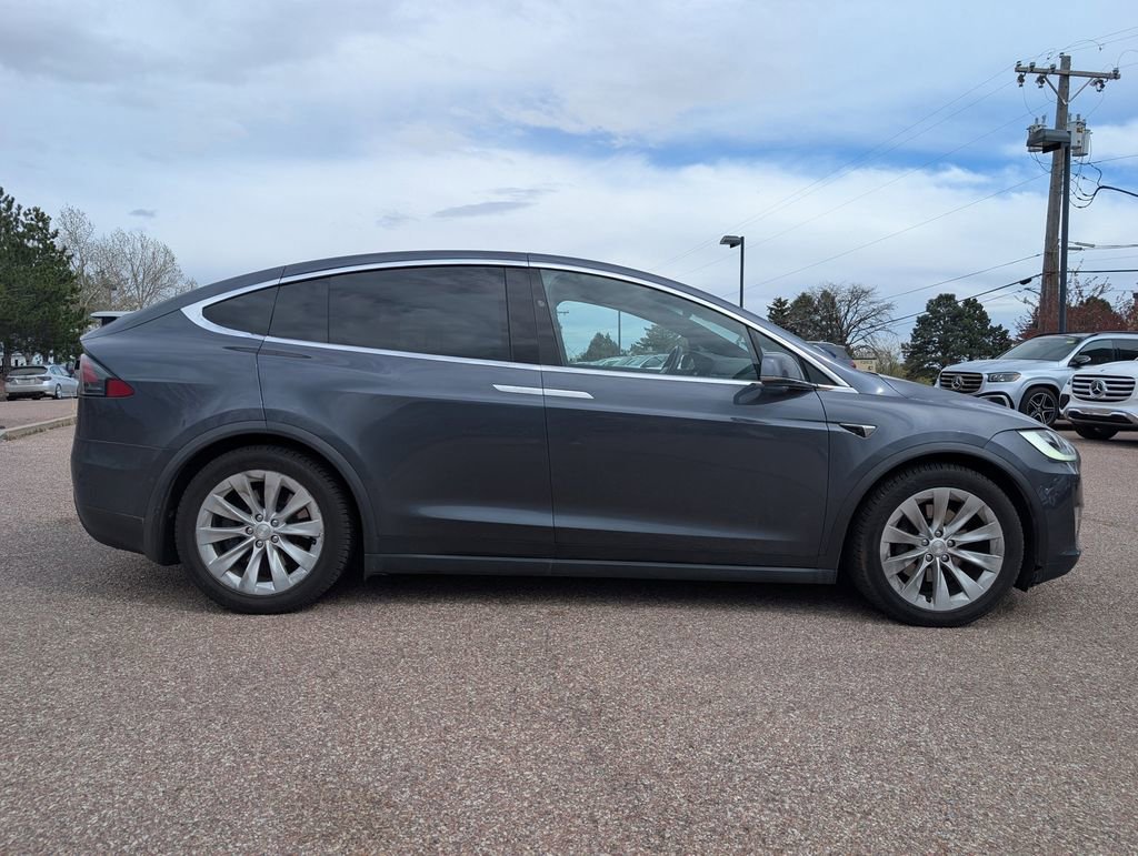 Used 2018 Tesla Model X P100D image 4