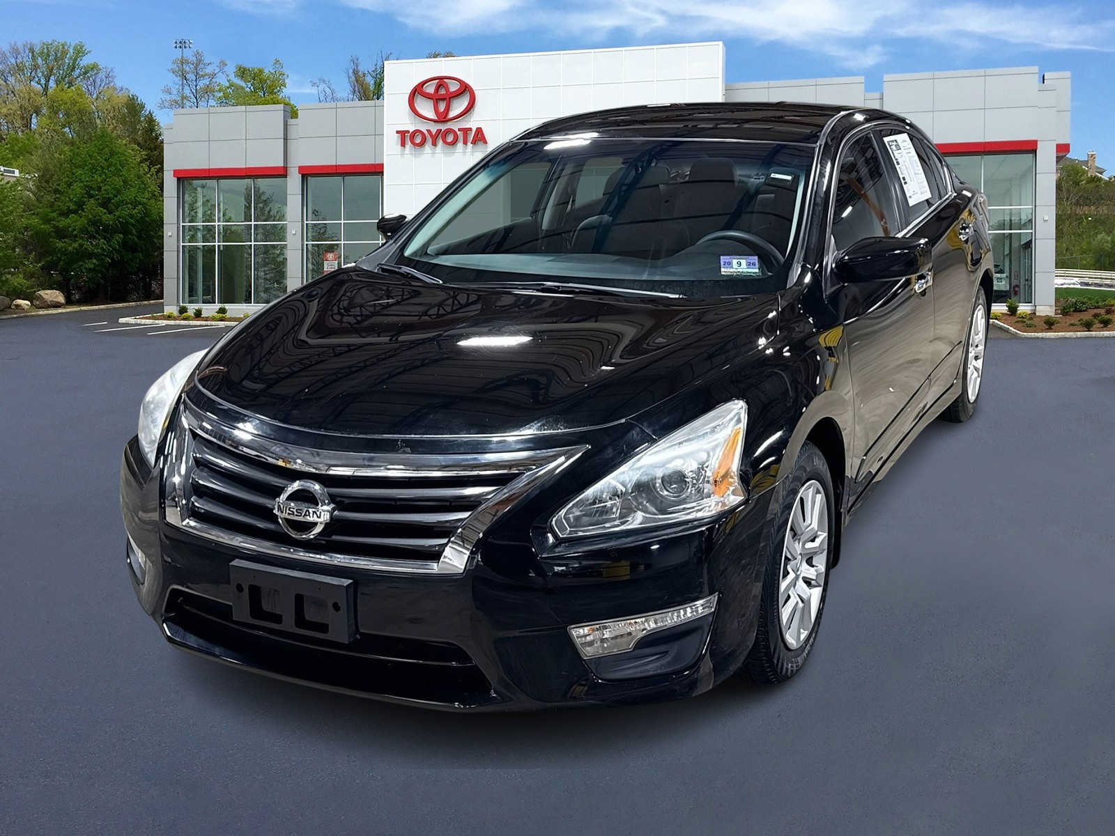 Used 2015 Nissan Altima 2.5 S w/ Power Driver Seat Package FWD image 1