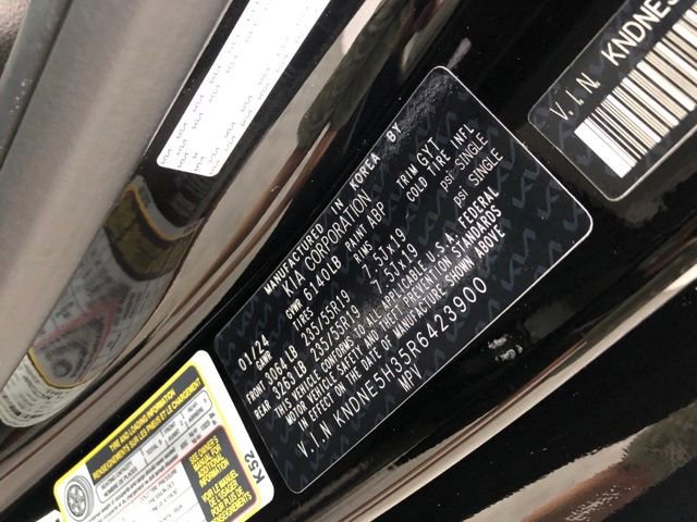 Used 2024 Kia Carnival SX Prestige FWD image 32