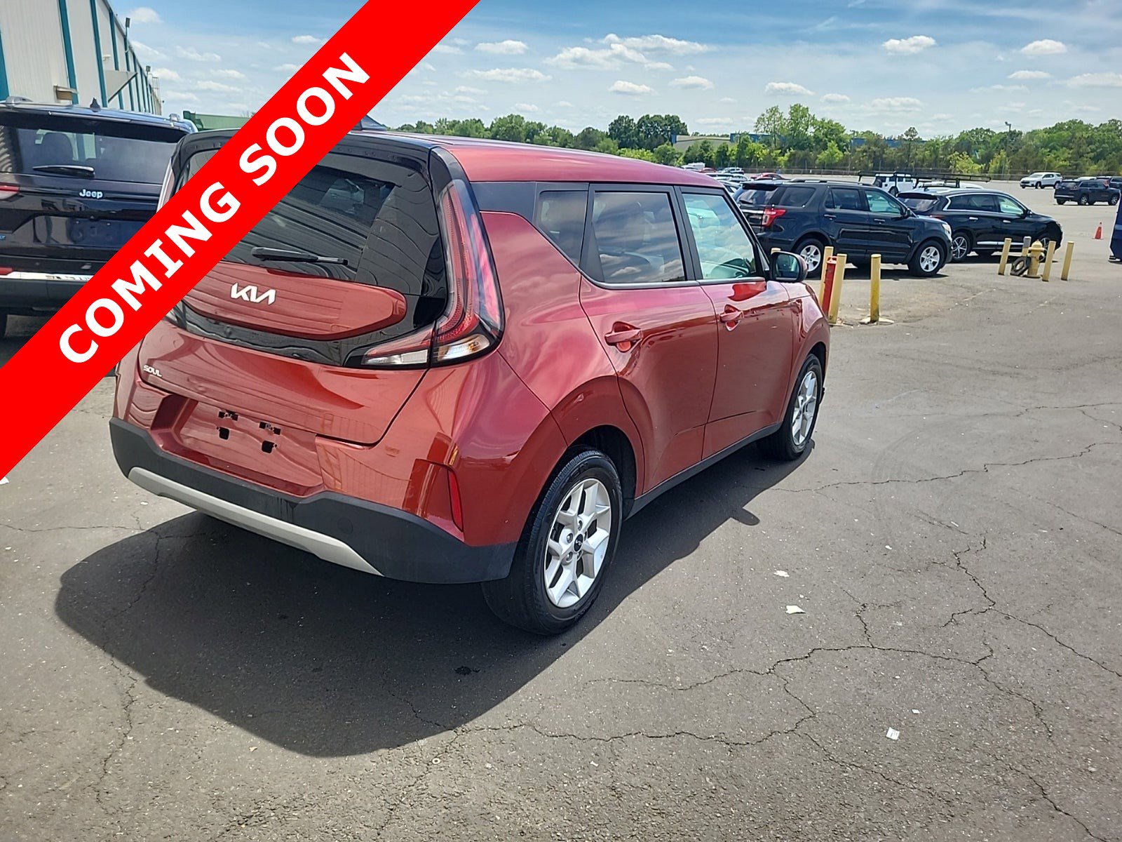 Used 2025 Kia Soul LX w/ LX Technology Package FWD image 5