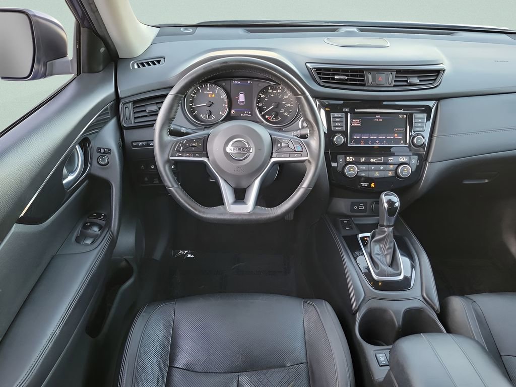 Used 2018 Nissan Rogue SL w/ Premium Package image 16