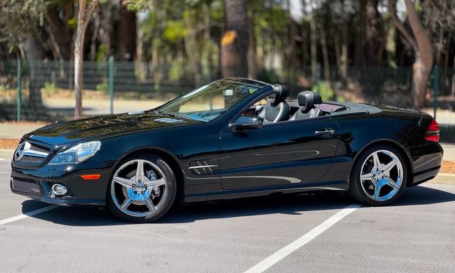 Used 2012 Mercedes-Benz SL 550 image 32