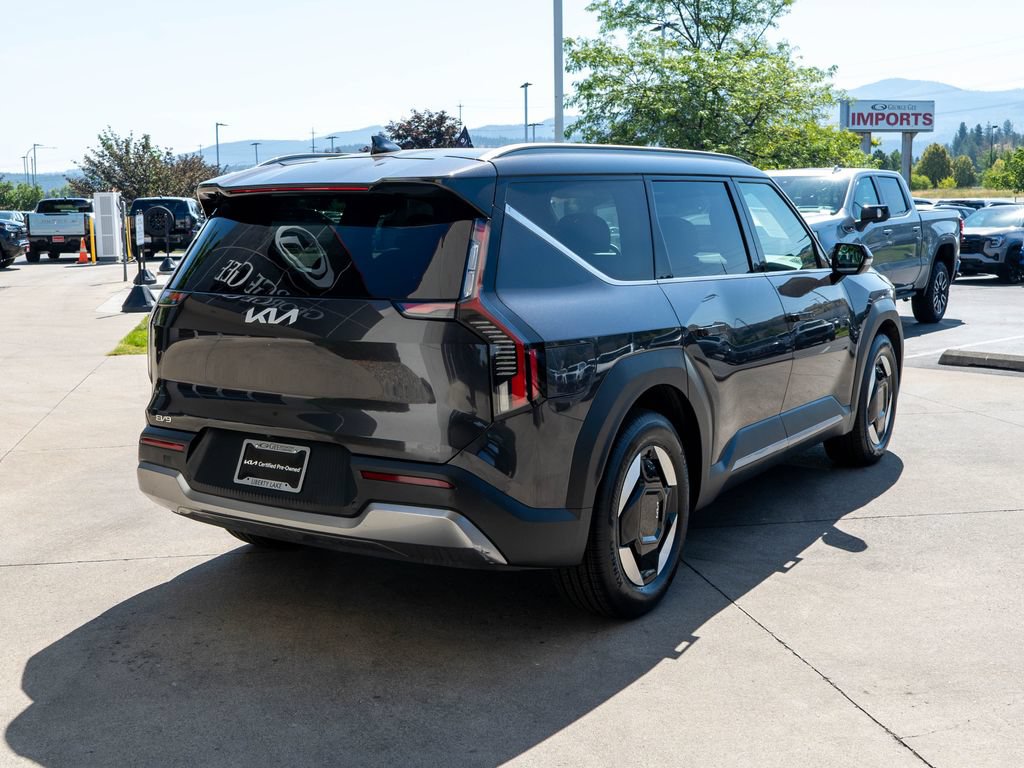 Certified 2024 Kia EV9 Wind AWD/4WD image 7
