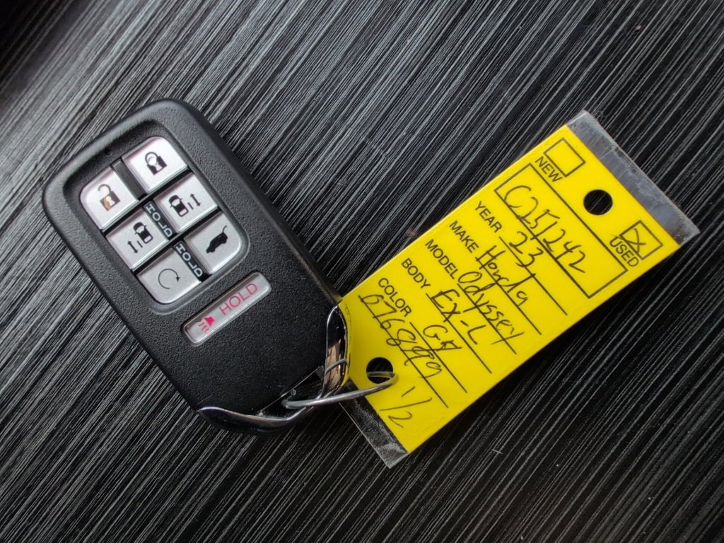 Used 2023 Honda Odyssey EX-L image 41