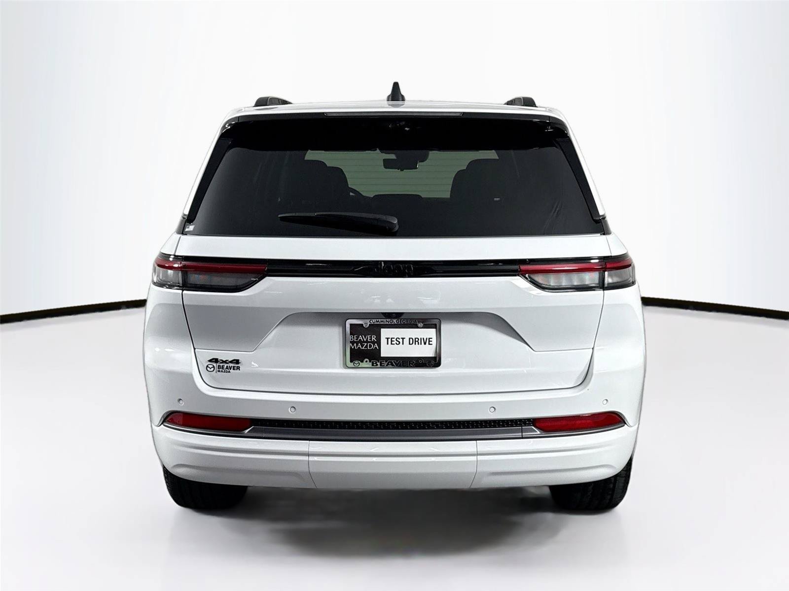 Used 2026 Jeep Grand Cherokee Limited AWD/4WD image 12