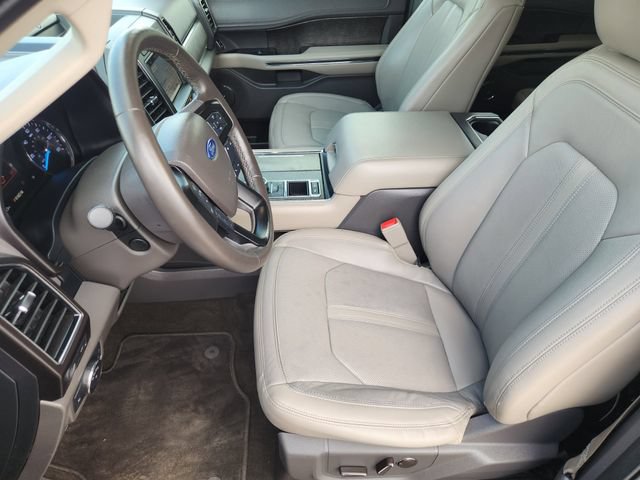 Used 2019 Ford Expedition Limited w/ Texas Edition Package RWD image 13