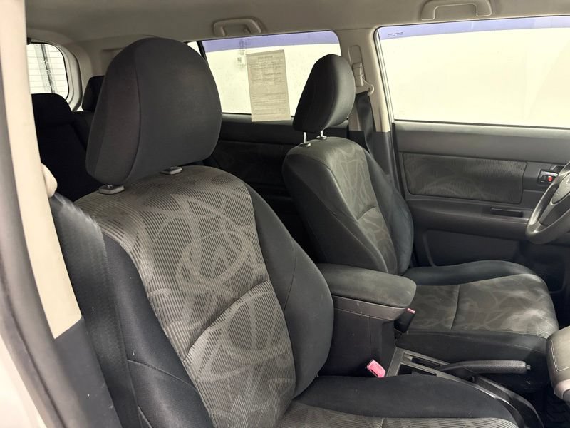 Used 2013 Scion xB FWD image 12
