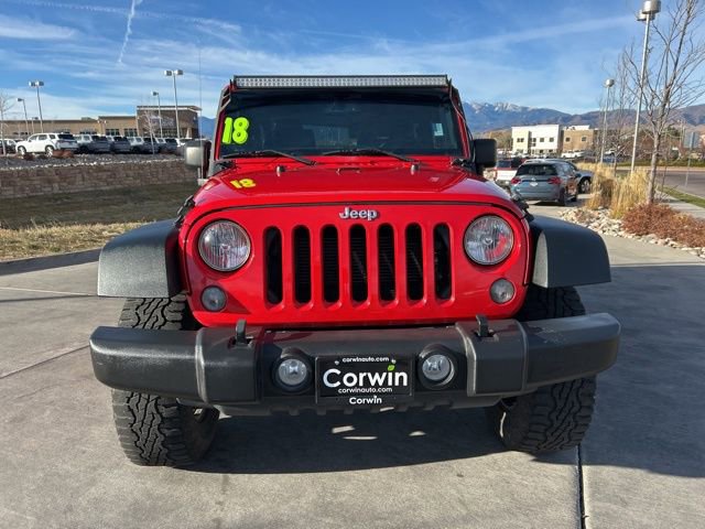 Used 2018 Jeep Wrangler Rubicon w/ Connectivity Group image 2