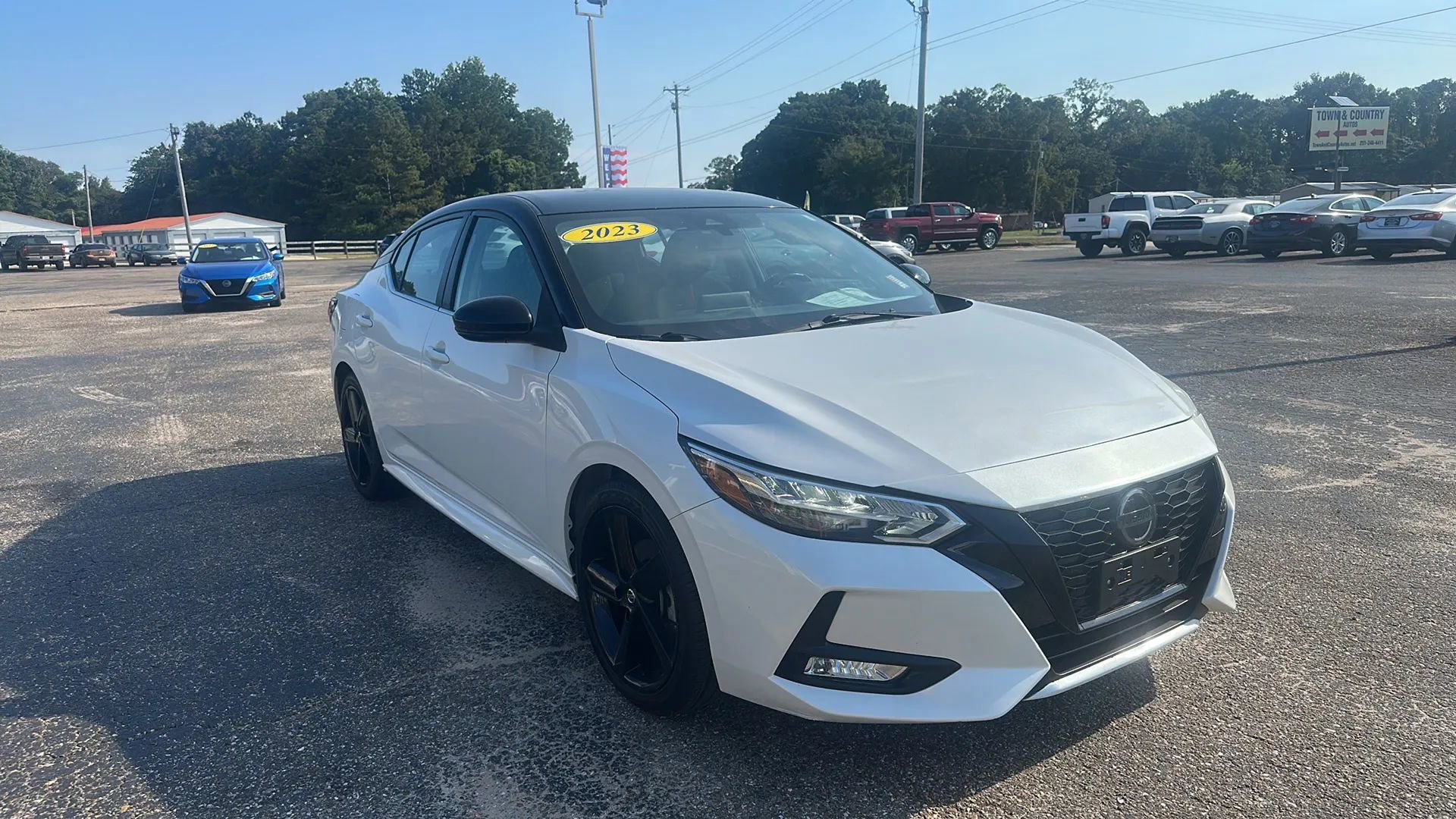 Used 2023 Nissan Sentra SR w/ Midnight Edition Package image 3