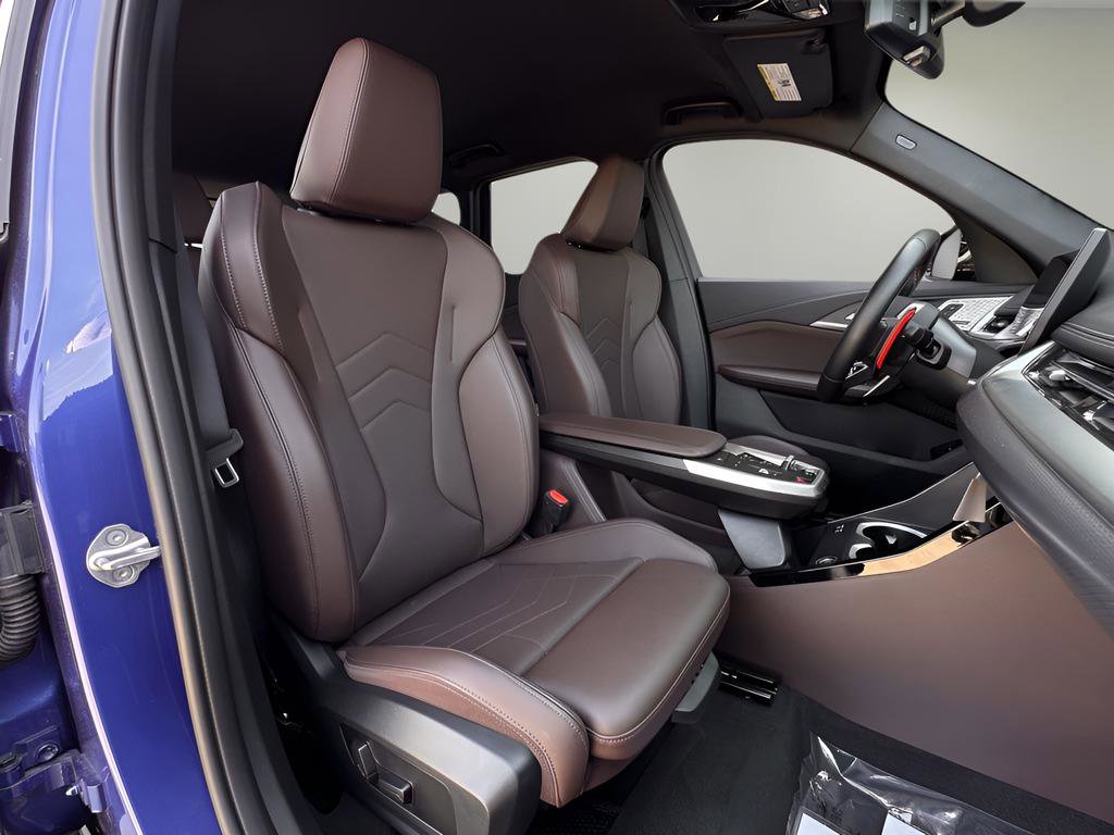 Used 2024 BMW X1 M35i w/ M Sport Professional Package image 27