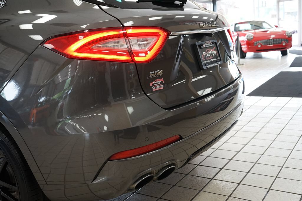 Used 2018 Maserati Levante S GranSport AWD/4WD image 15