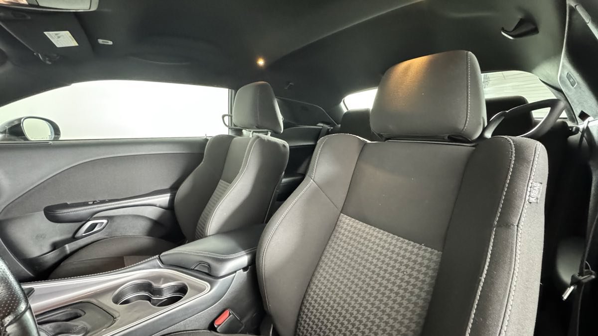 Used 2022 Dodge Challenger GT RWD image 13