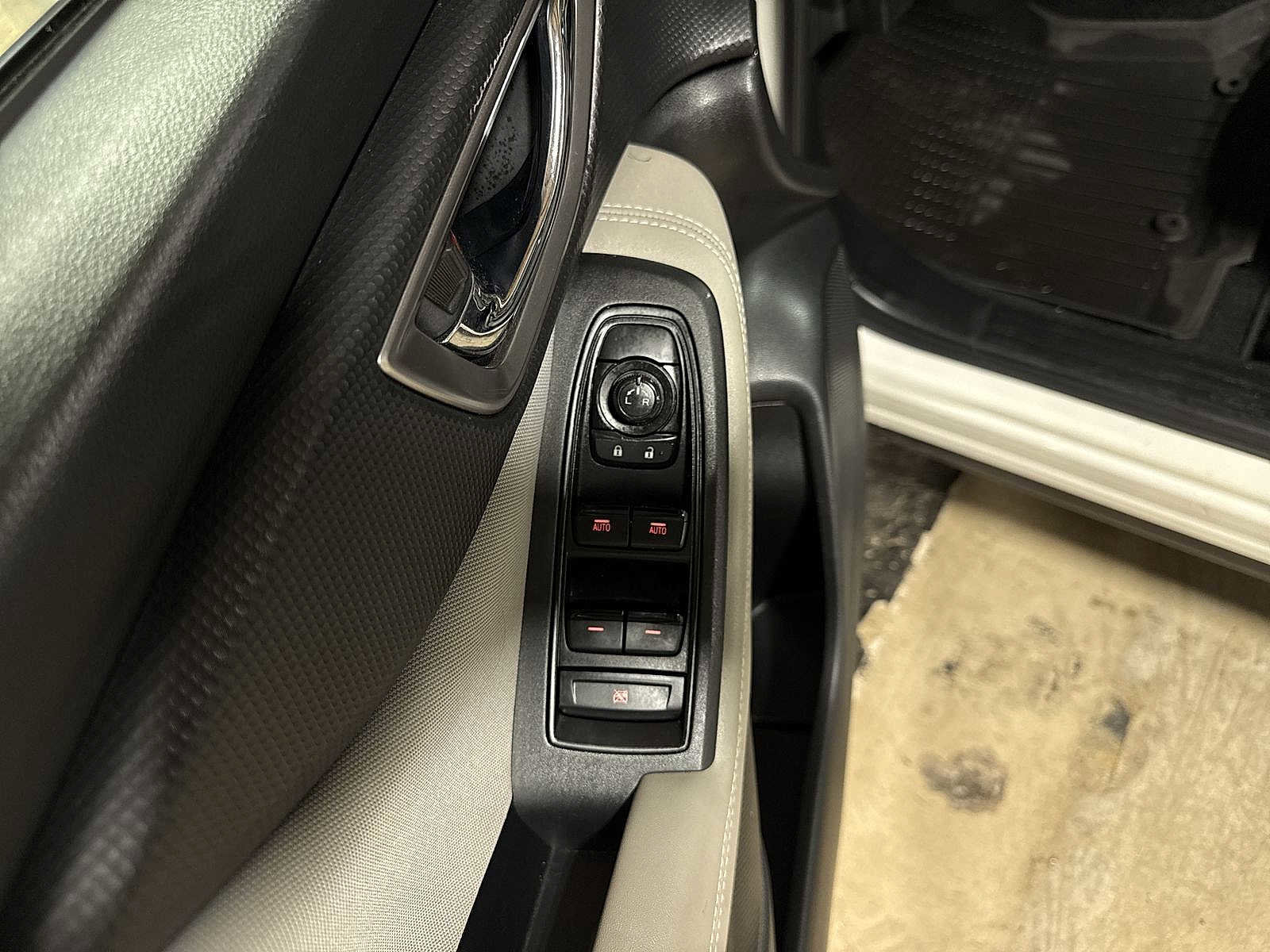 Used 2021 Subaru Forester Premium image 22