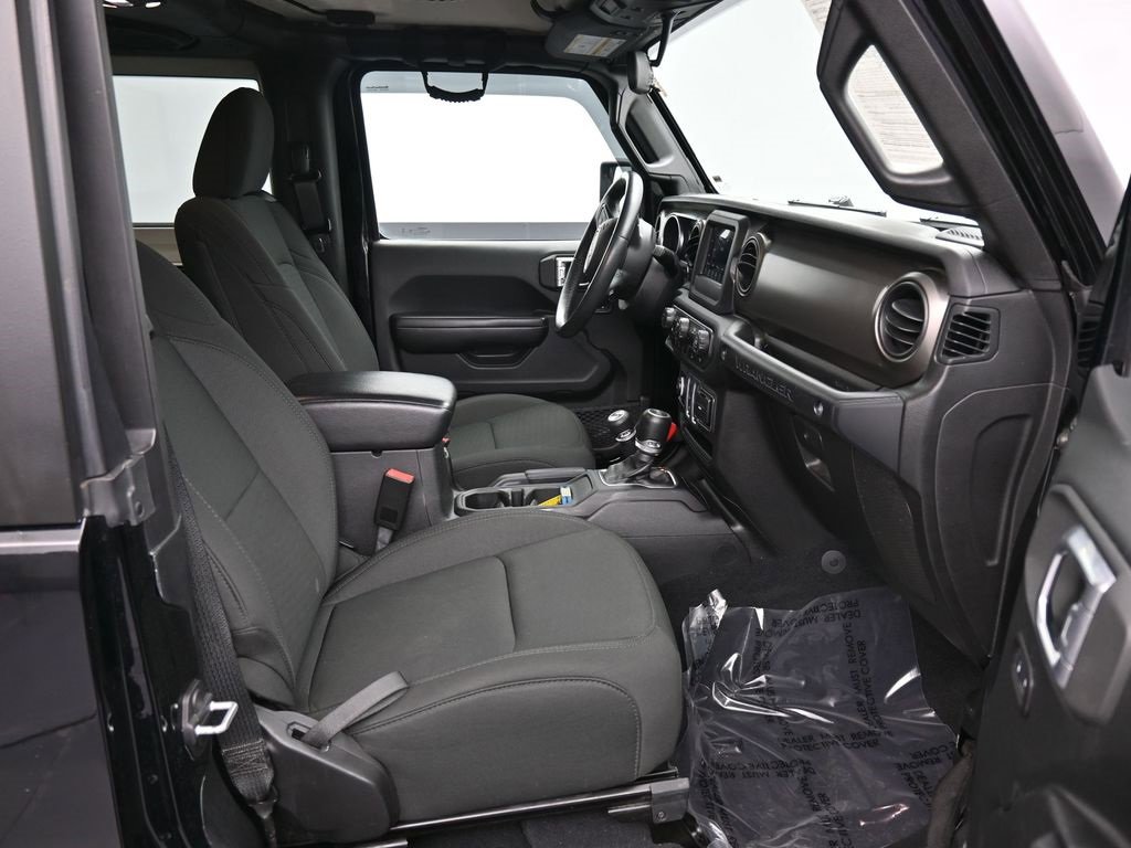 Used 2019 Jeep Wrangler Sport S image 37