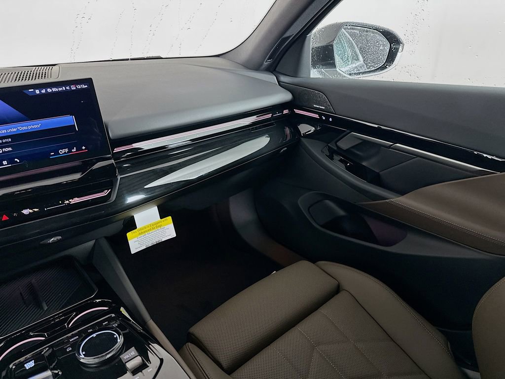 New 2026 BMW 530i xDrive w/ Premium Package image 31