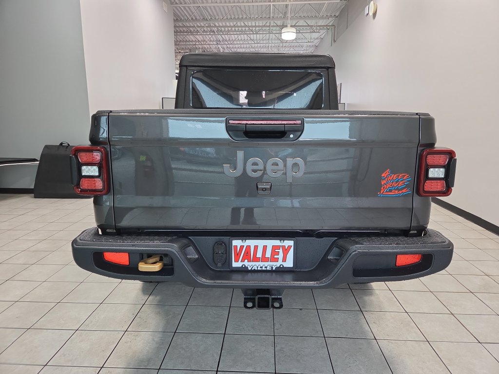 New 2026 Jeep Gladiator Sport AWD/4WD image 6