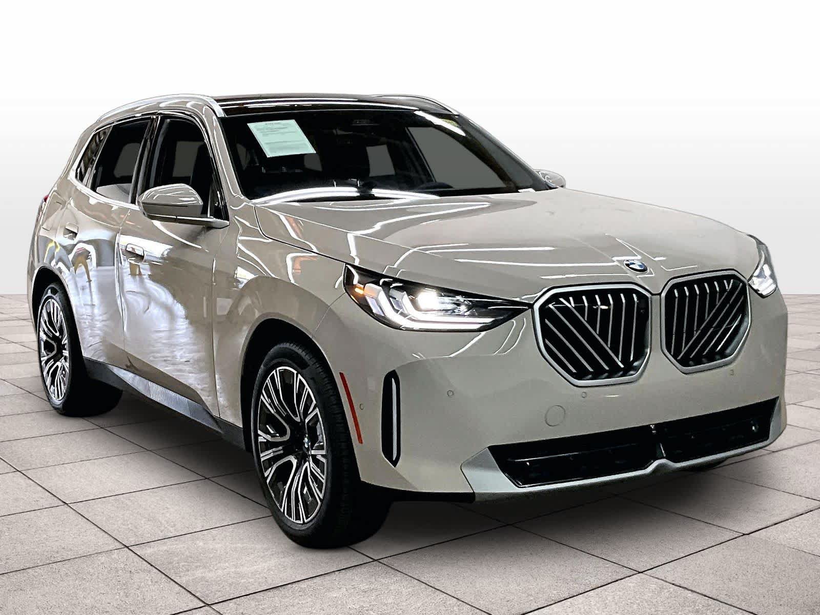 Used 2026 BMW X3 xDrive30i w/ Premium Package AWD/4WD image 2