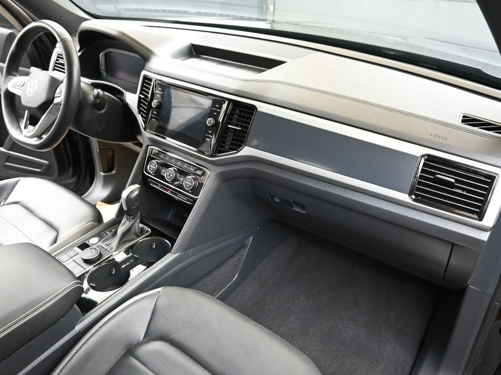 Used 2023 Volkswagen Atlas Cross Sport SEL Premium R-Line AWD/4WD image 13