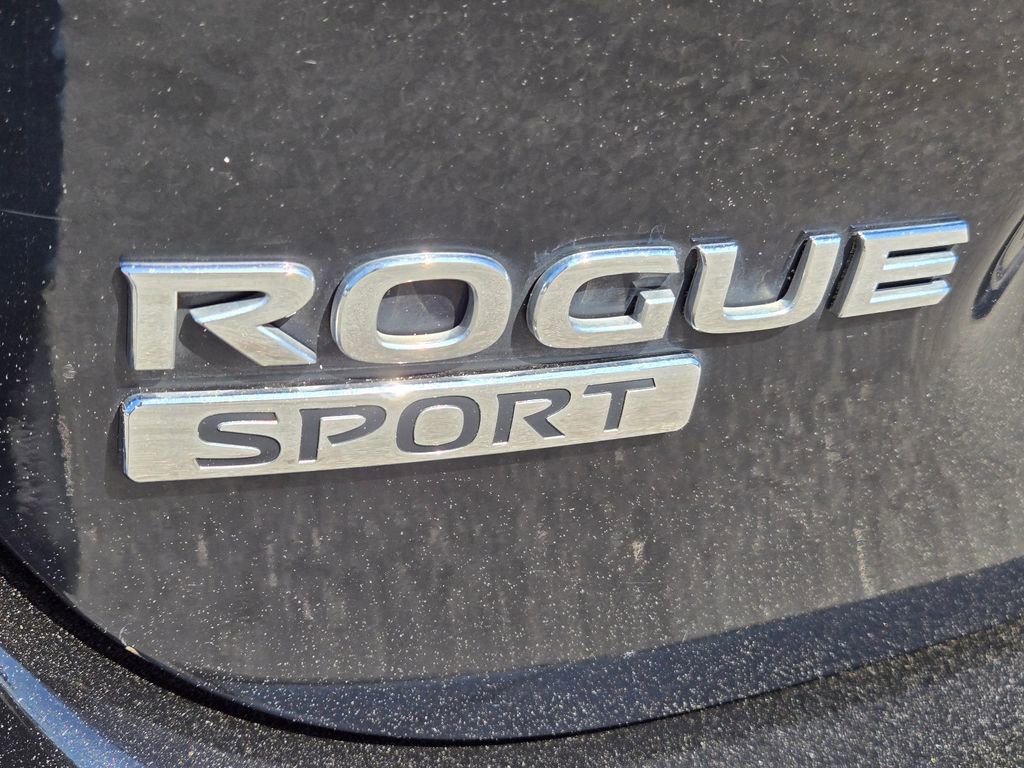 Used 2017 Nissan Rogue Sport SL FWD image 13