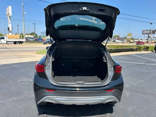 Used 2019 INFINITI QX30 AWD image 8