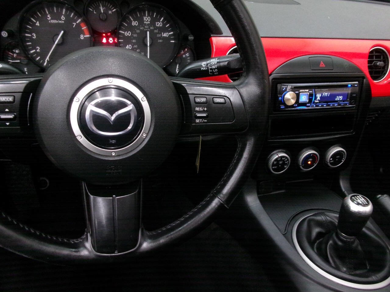 Used 2013 MAZDA MX-5 Miata Club image 29