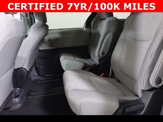 Used 2024 Toyota Sienna LE image 13