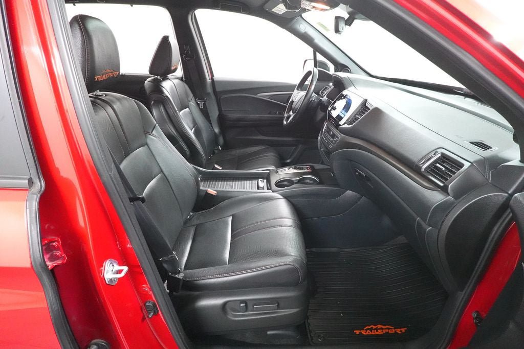 Used 2023 Honda Passport TrailSport image 30