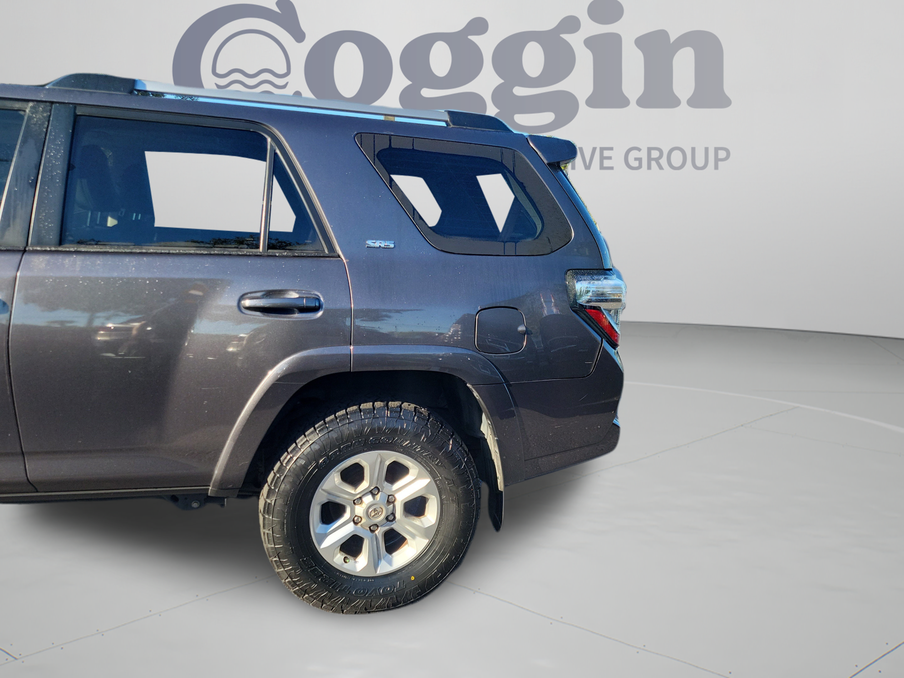 Used 2021 Toyota 4Runner SR5 Premium w/ Moonroof Package AWD/4WD image 31