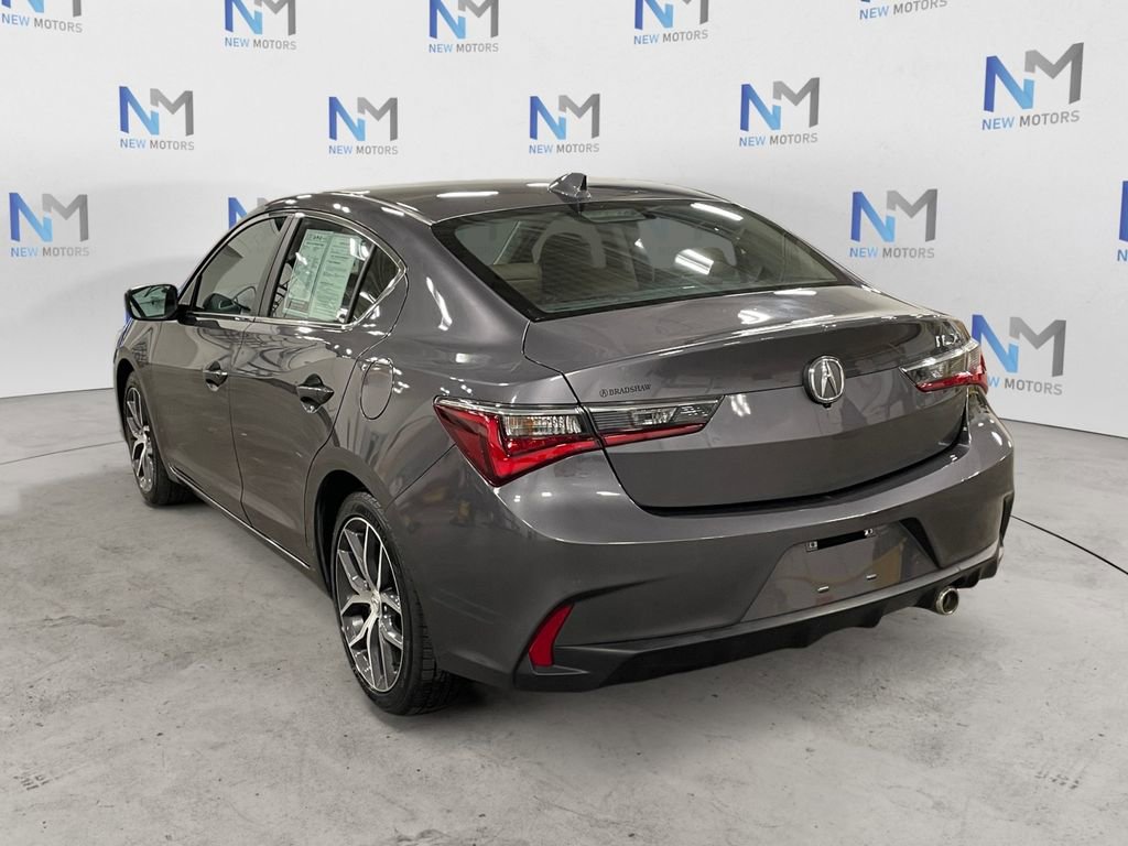 Used 2019 Acura ILX w/ Technology Package image 3